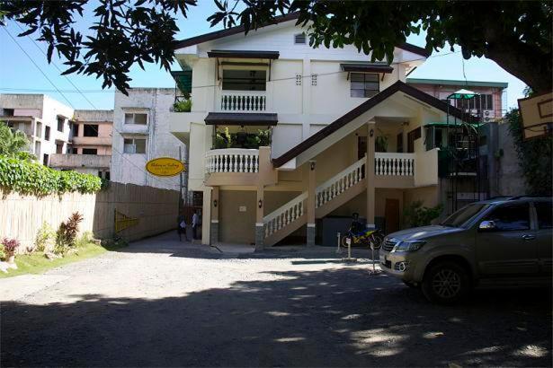 Hotel Bahay Ni Tuding - House Of Tuding Davao Exterior foto