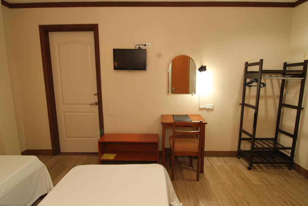 Hotel Bahay Ni Tuding - House Of Tuding Davao Exterior foto